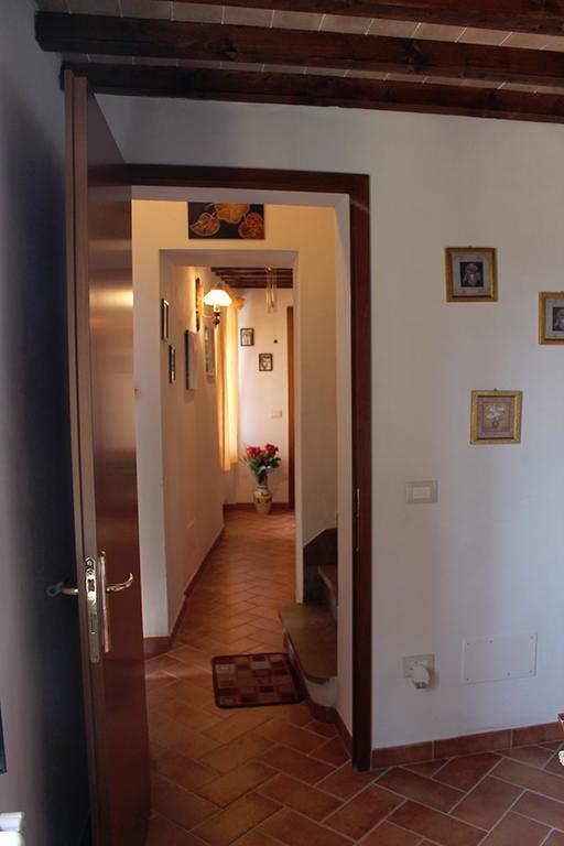Casa Vacanze In Borgo Monteverdi Marittimo Exteriör bild